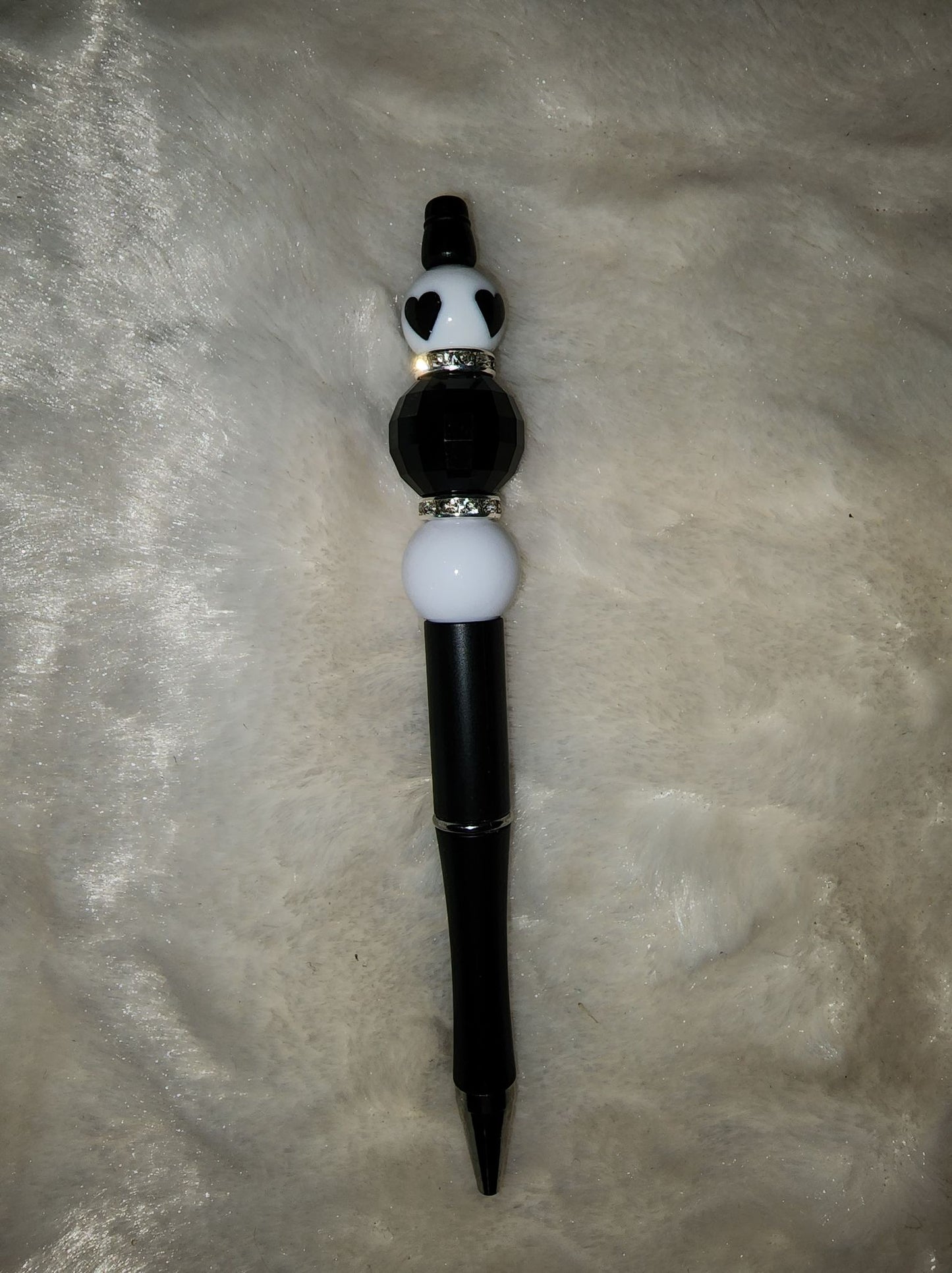 Black/White Bead Pen